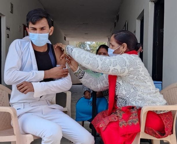 Vaccine dose to 4983 teenagers at 95 places in the Charkhi dadri