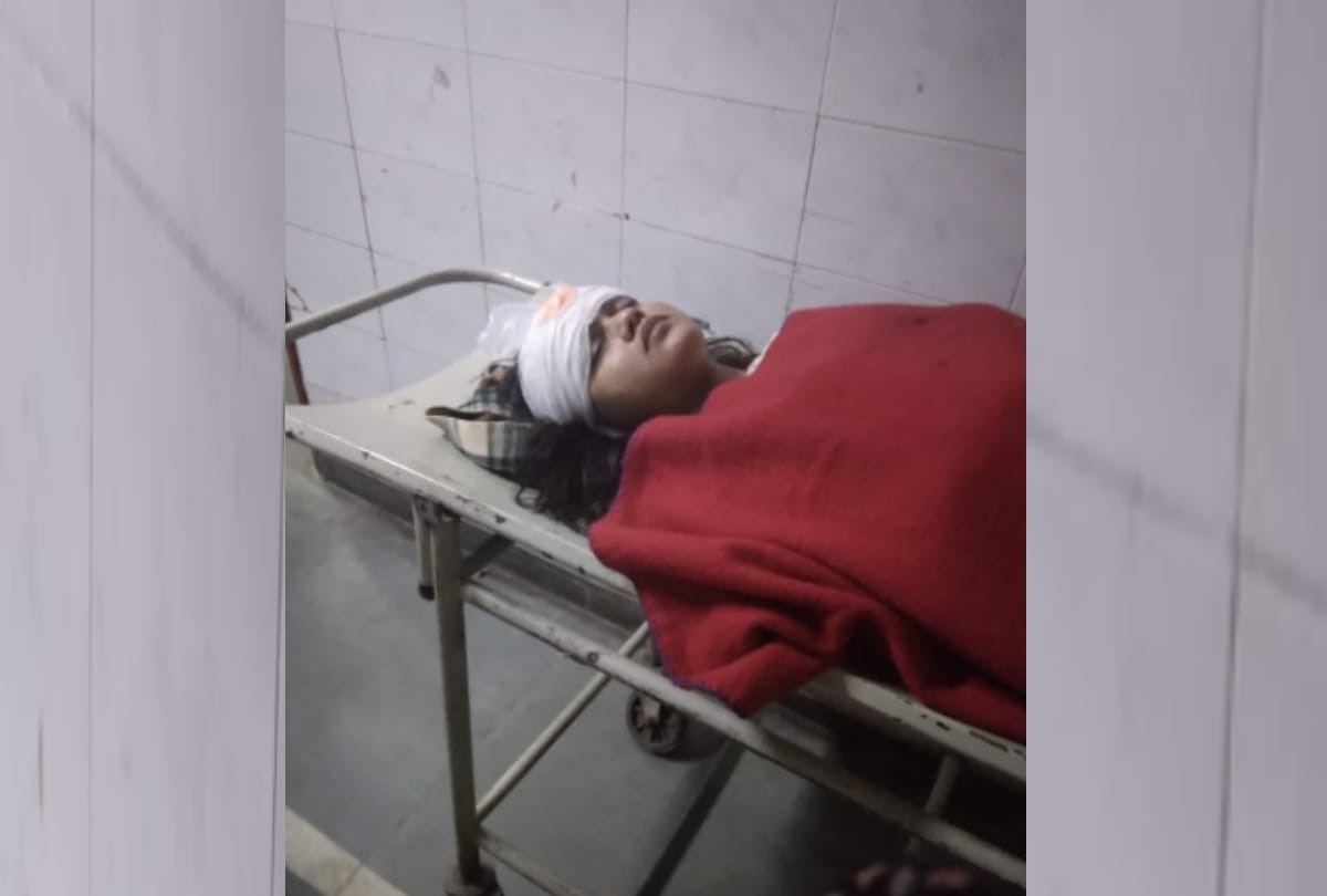 Lucknow: The girl who fell from the dome of the Imambara was injured due to a selfie, an accident has happened before.