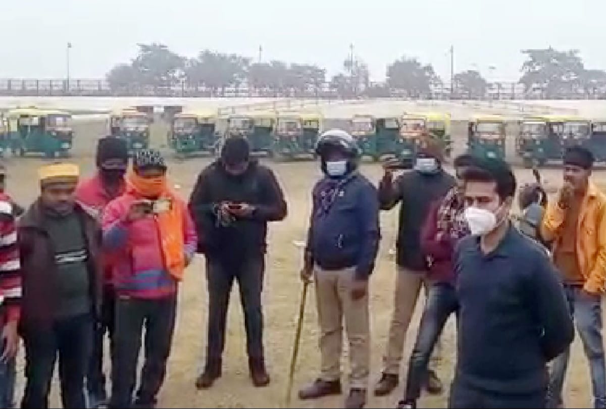 Drivers demonstrated by demanding fare of e-buses be equal to of autos