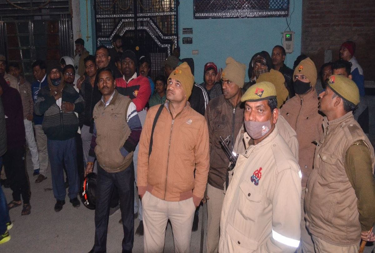 agra loot case people raised questions on police