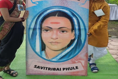 savitribai phule birth anniversary she became indias first female teacher know interesting facts about her