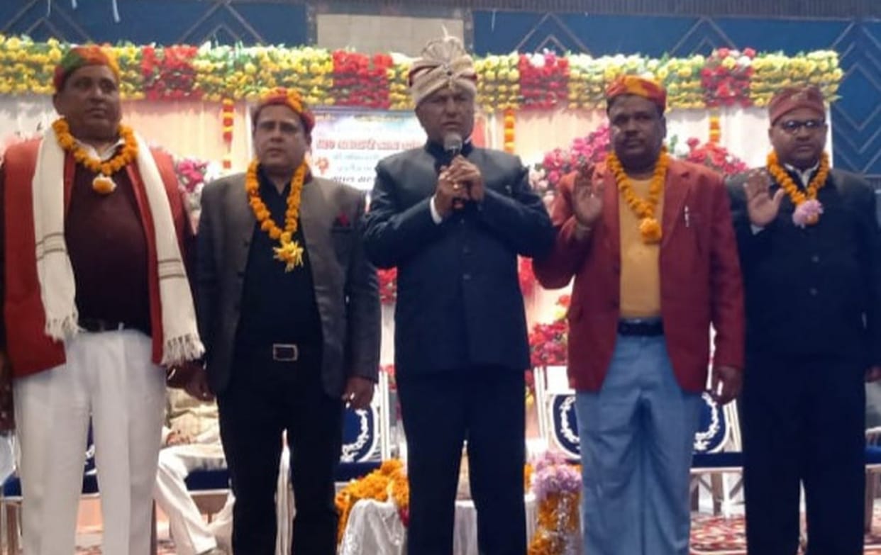 Trader will slam those who speak thieves and profiteers
