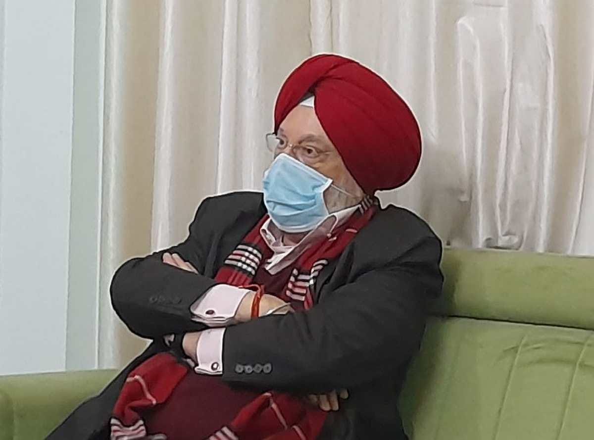 Hardeep singh puri directed to officials In reviewing works of Pradhan Mantri Awas Yojana take strict action against those who leave the house incomplete by taking money in sonbhadra