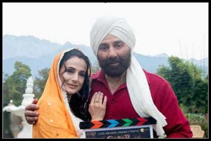 Gadar 2 song Udd Jaa Kaale Kaava released with Sunny Deol Ameesha Patel chemistry see Tara Sakina love story