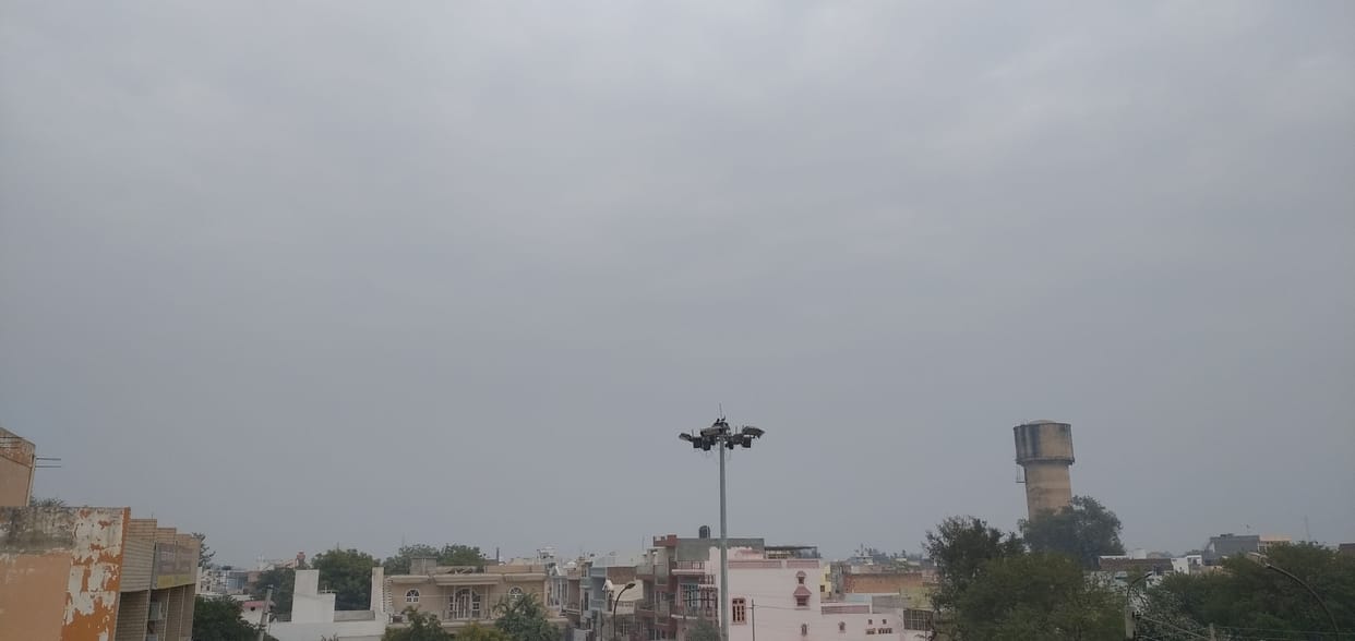 Sun came out in the day, clouds again in the afternoon