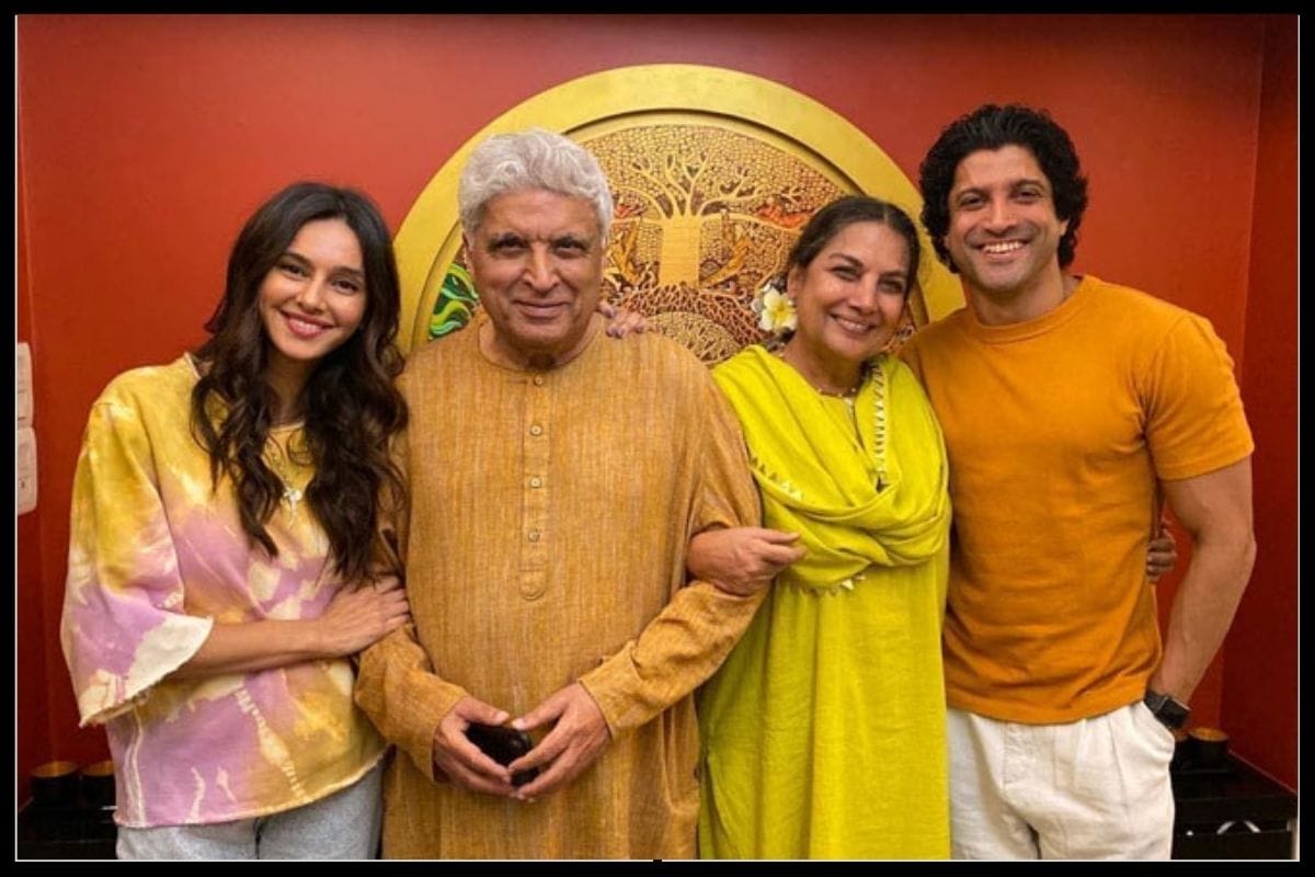 Farhan Akhtar and Shibani Dandekar are getting married on February 19 at the Akhtars Khandala farmhouse know the every update