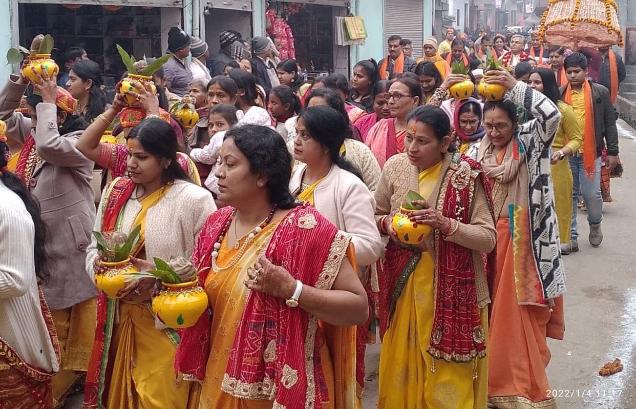 Devotees take out Kalash Yatra