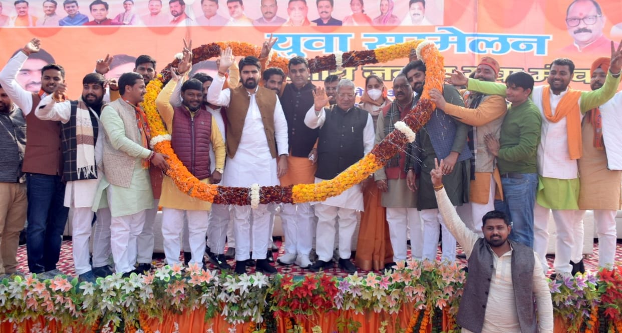 Said the MP of Meerut, make Yogi the CM again