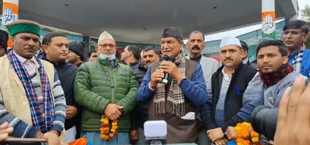 BJP gives rhetoric, Congress gives employment: Harish