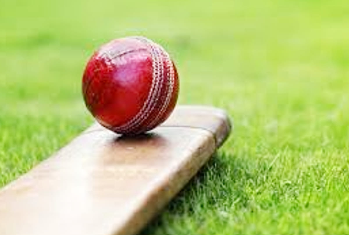 Sehore: Sehore Junior defeated Crescent Warriors by nine wickets at BSI ground to capture the title