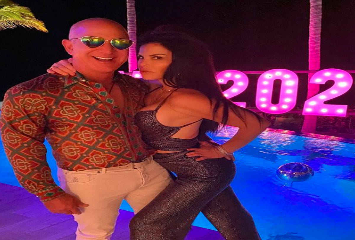 jeff bezos shares new years 2022 party photos girlfriend lauren sanchez drops love note