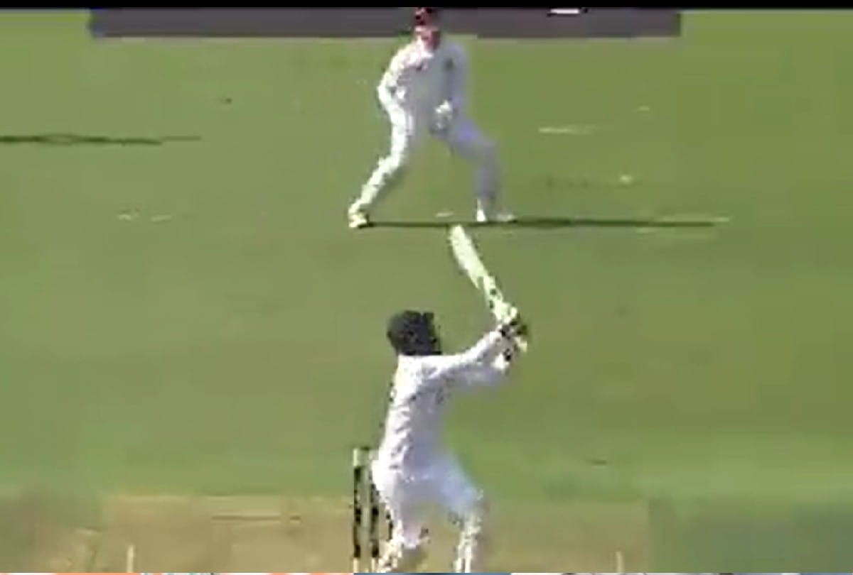 Jasprit Bumrah hits sixer on rabada Bouncer wife sanjana delighted