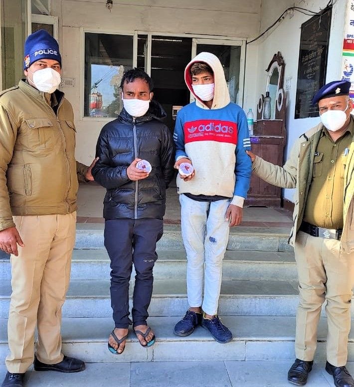 Two arrested for theft, sent to jail