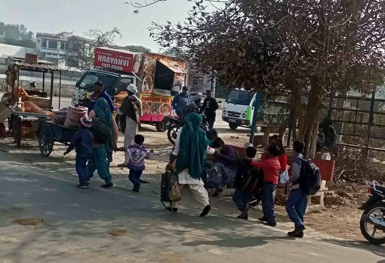 Private schools remained open even after the announcement of holidays in schools, officials reached the spot and got them closed