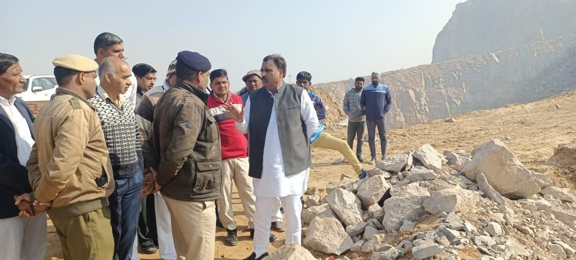 Dada accident should be investigated by the sitting judge of the High Court : Bajrang Garg