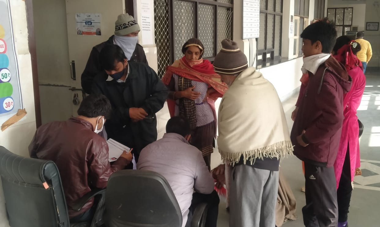 Strict orders are not follow, vaccination certificate not checked