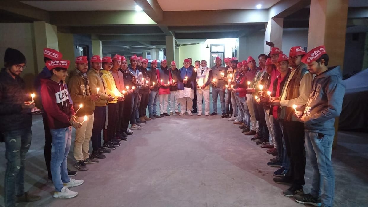 Tribute paid to farmers by lighting candles