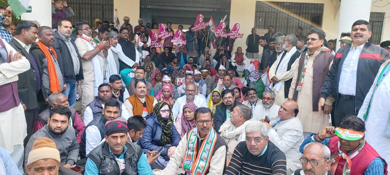 State government increasing the stature of scamsters: Congress