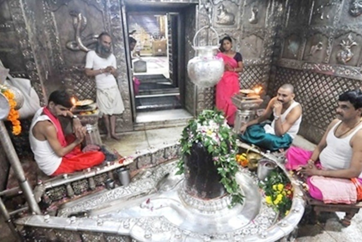 Ujjain: Entry restricted to Mahakal's sanctum sanctorum till January 10, can be seen from Ganesh Mandap