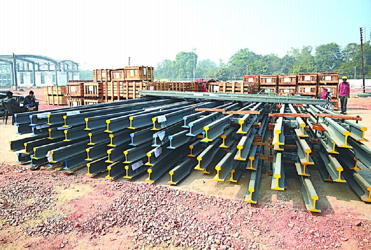 Agra Metro Work Project The Track Laid For Depot