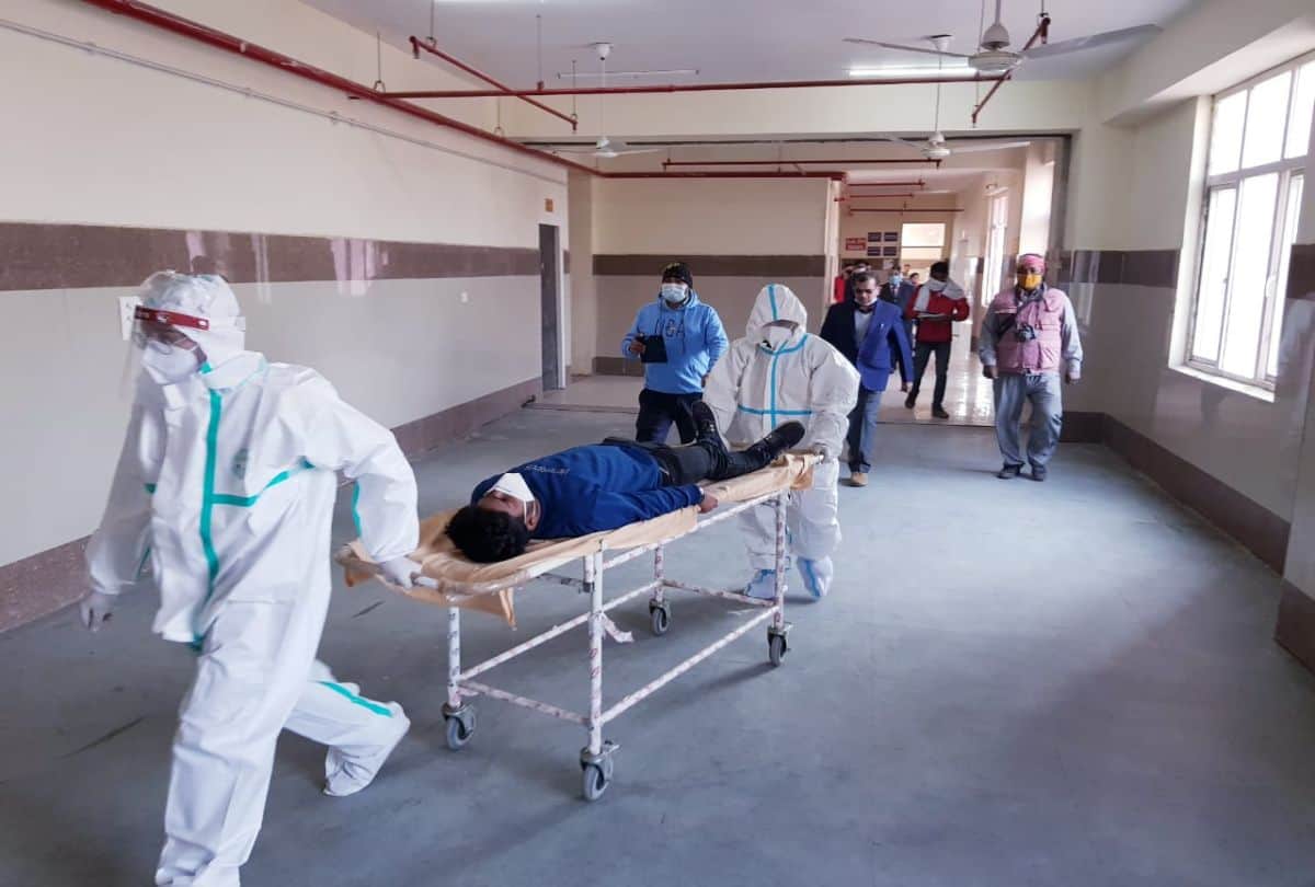 ambulance failed during mock drill for emergency response for handling COVID in etah