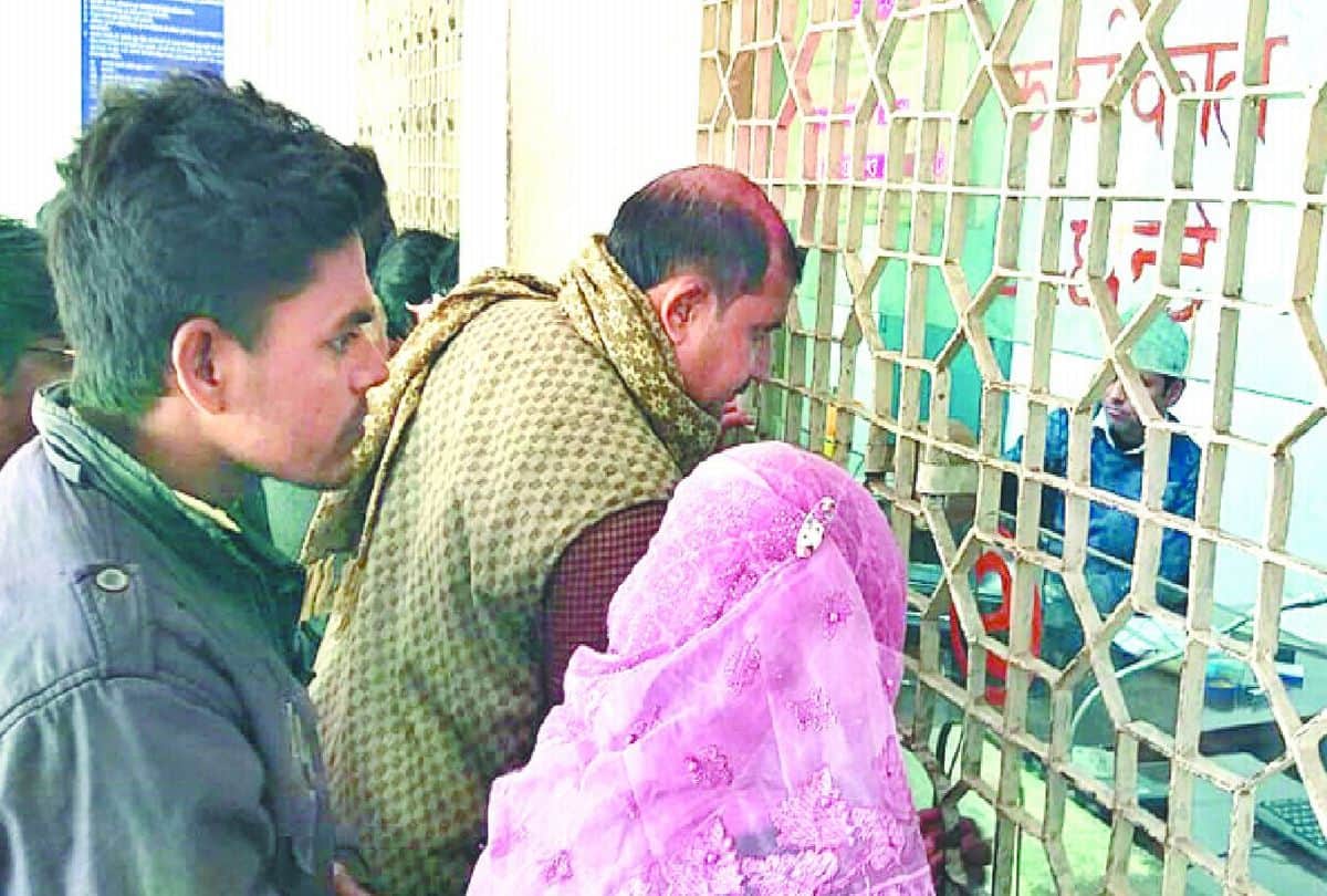 No Corona Virus Guideline Follow In Kasganj District