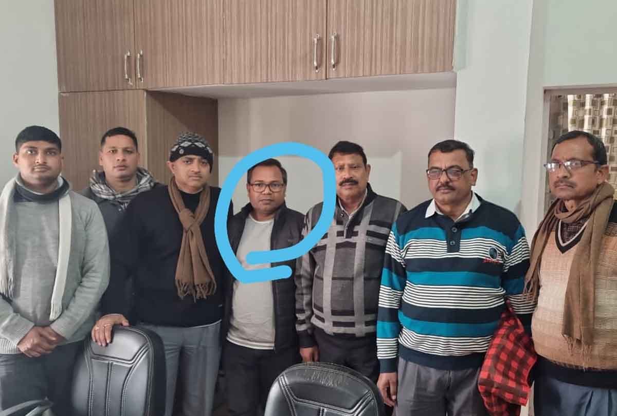 Hardoi: Anti-corruption team arrested Sandila's supply inspector red handed taking bribe