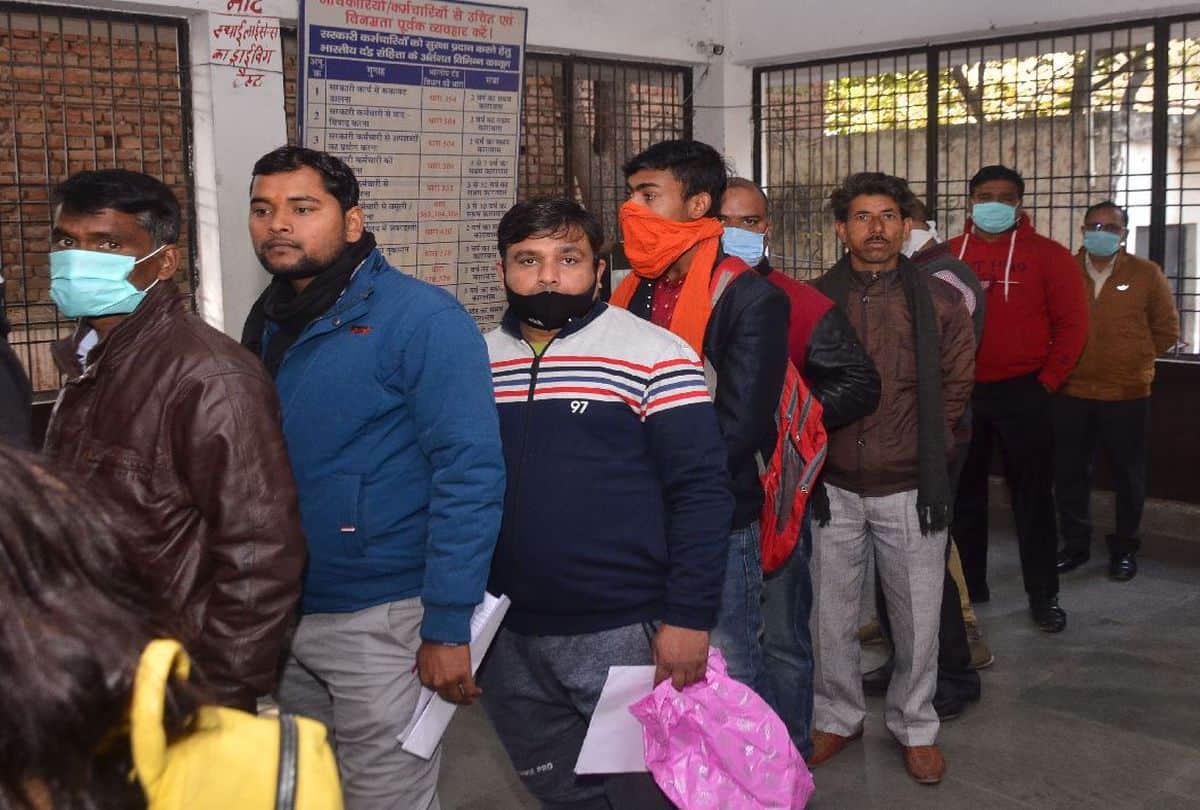 Corona Rules Not Followed In SN Medical College Emergency