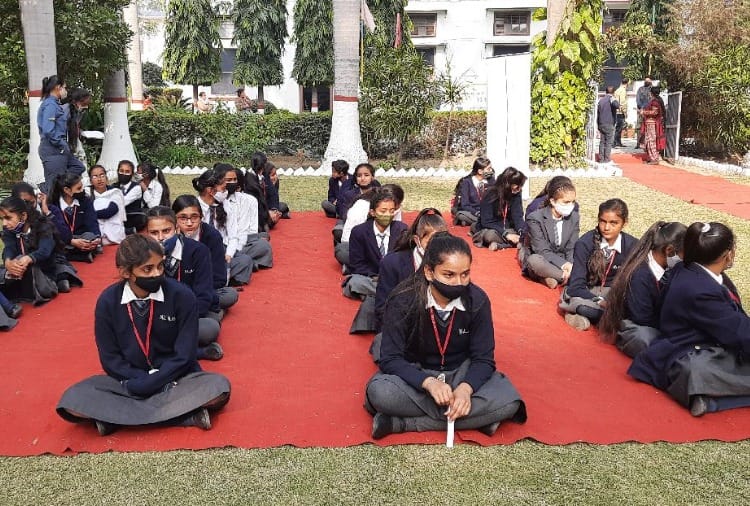 Children had to wait for vaccination, Yamunanagar