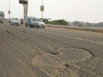 The pollution level in the industrial city remained in the poor and very poor category for two months.