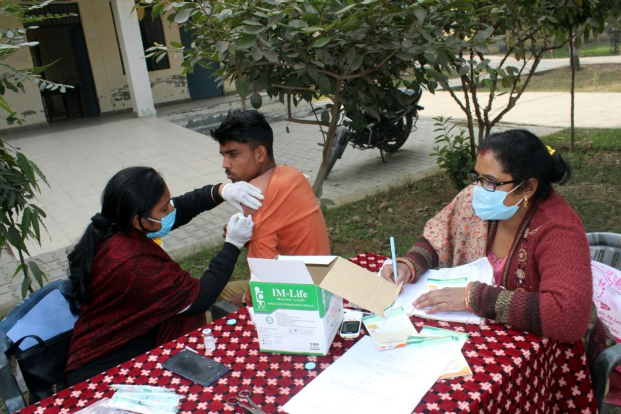 Vaccination: Salute to the enthusiasm of teenagers, broke the record of the first day