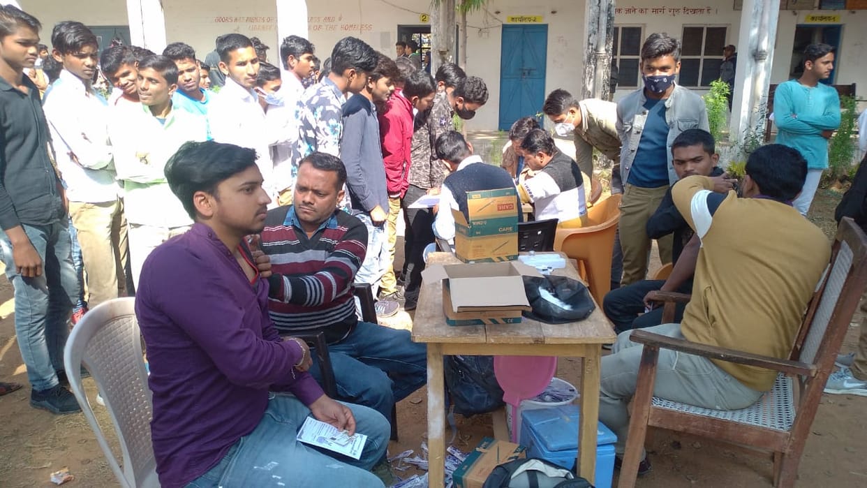 Sonbhadra Mandal tops in vaccination of teenagers