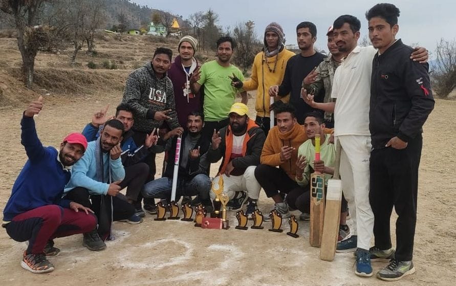 Dayoleedana Wins Bimaula Premier League