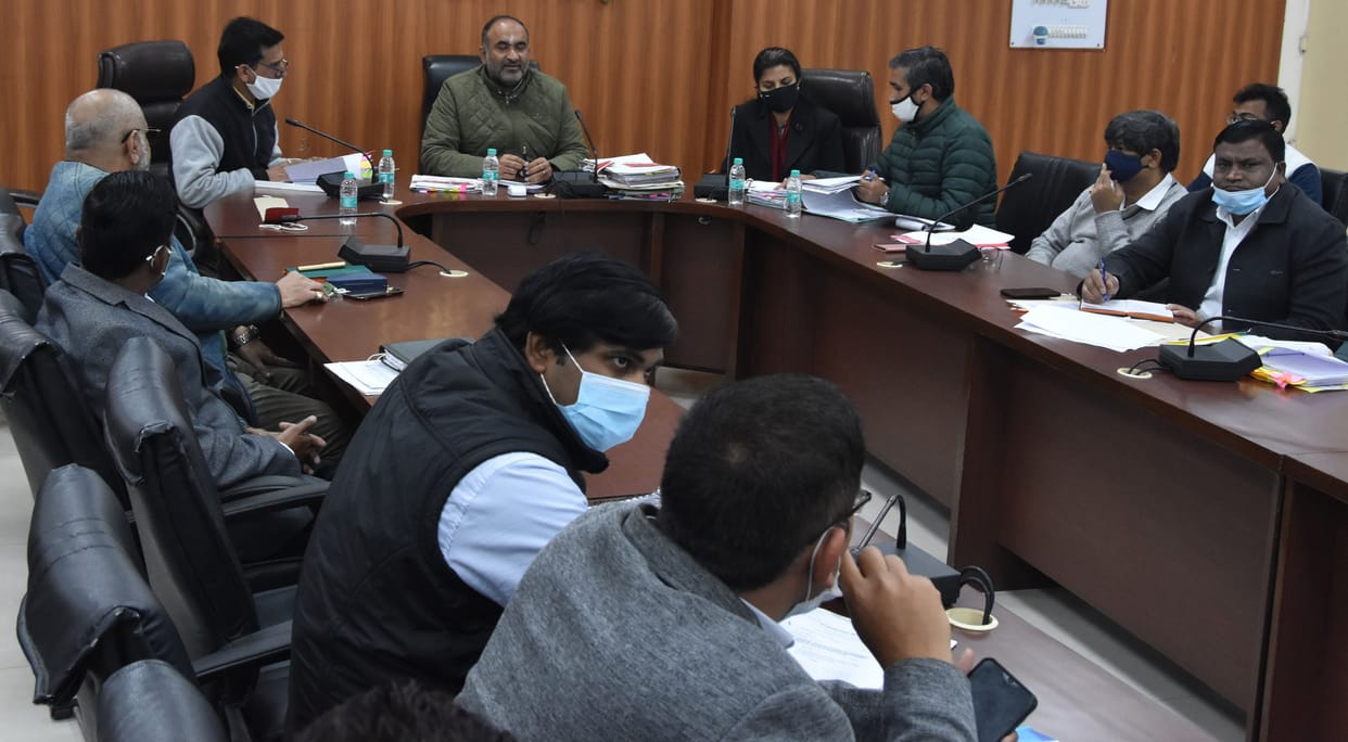 Ponds will be renovated, people should immediately remove illegal occupation: DC