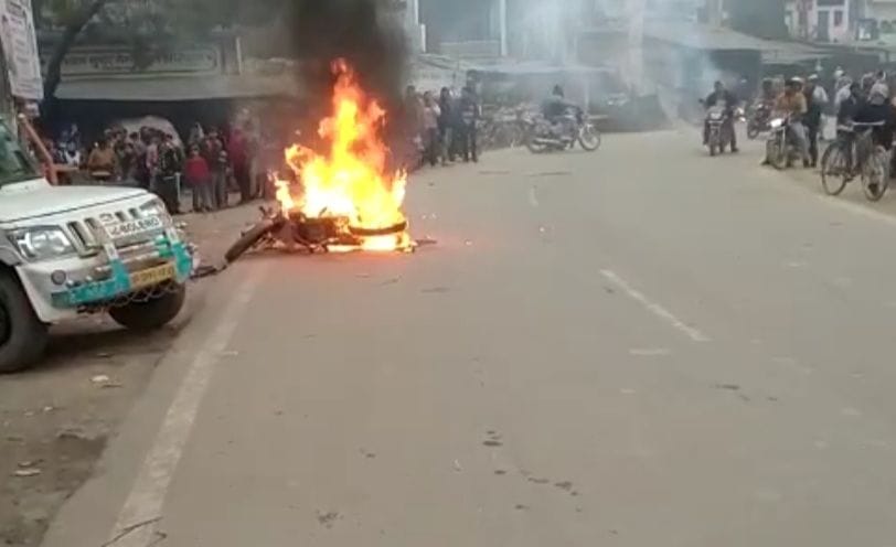 fight in two party