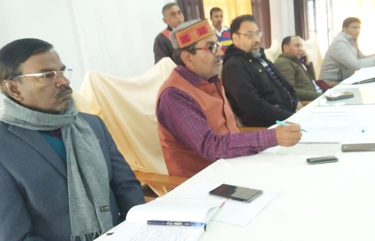 fathepur news,Mark the land for temporary cowshed near the pond