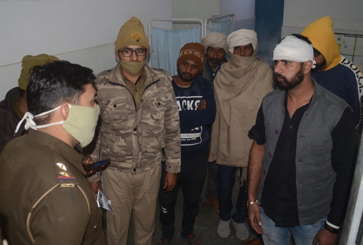 The miscreants created terror on Sujara Road in broad daylight