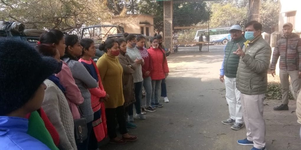 Female Driver in Corbett Park Ramnagar