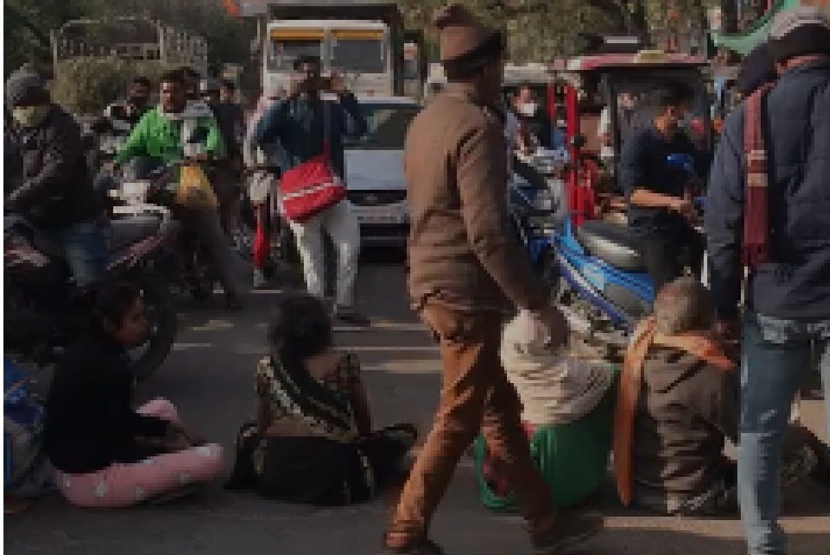 Chhatarpur: The girl committed suicide by hanging, the family members accused the in-laws of murder, after the uproar, the national highway was jammed