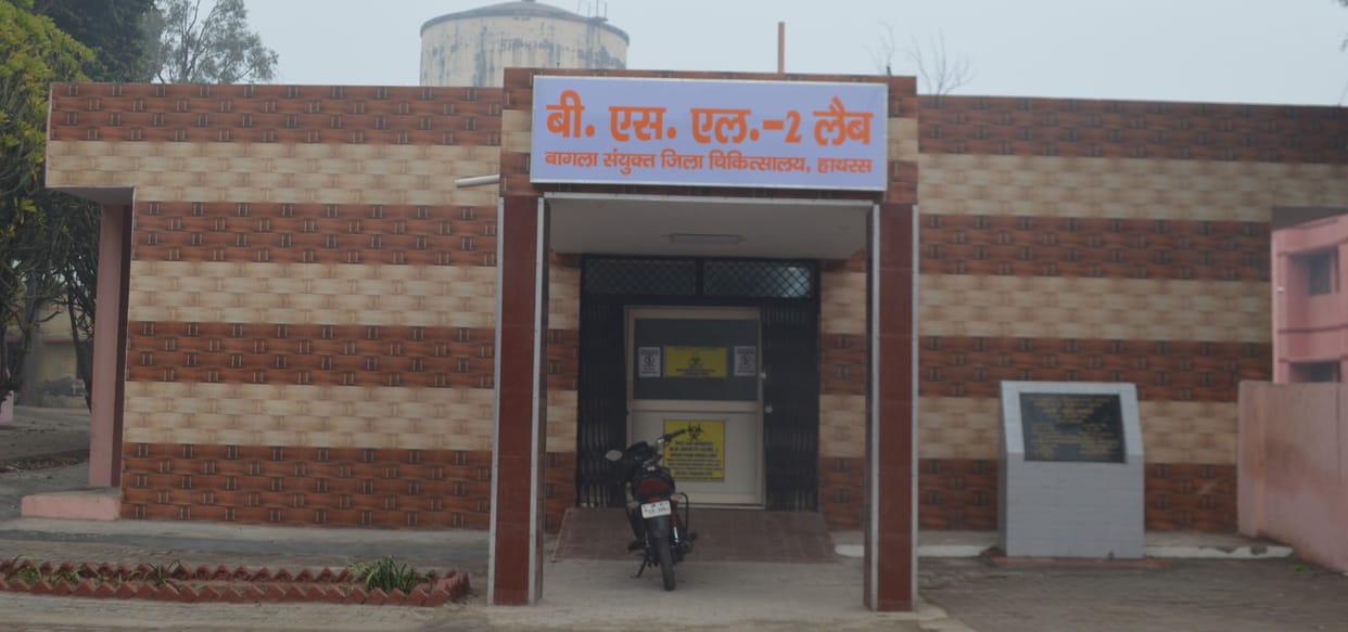 Hathras: Corona spreading rapidly, lack of doctors in hospitals