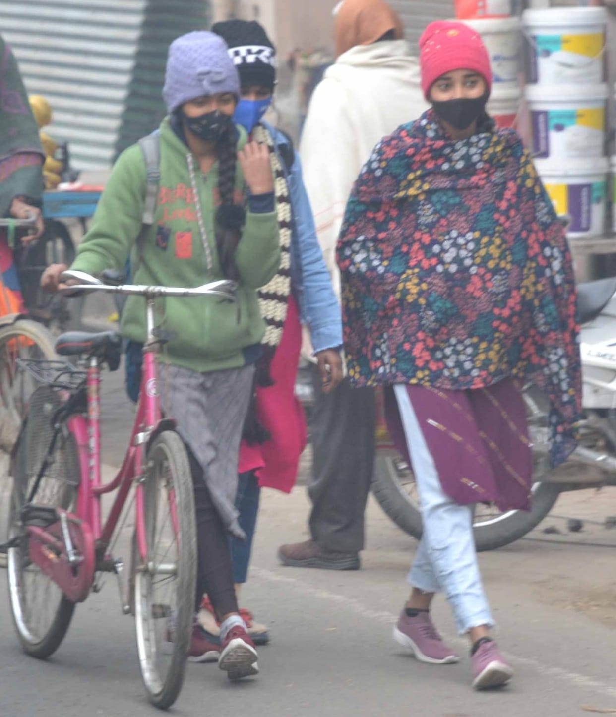 Schools up to class 8 closed for two days due to the possibility of cold wave increasing