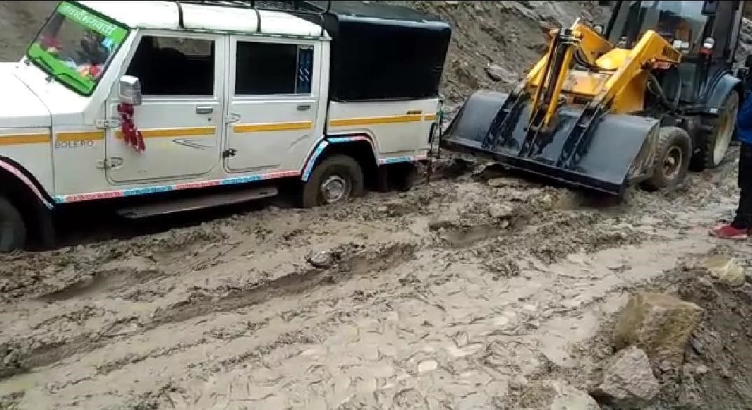 Malari Highway remained blocked for four hours