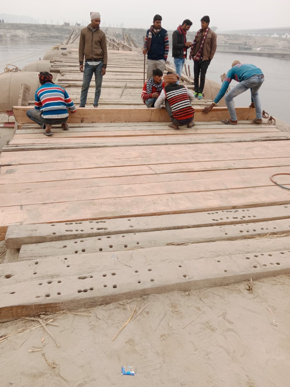 Reconstruction of Pantoon bridge started at Kolaghat, new sleepers being installed