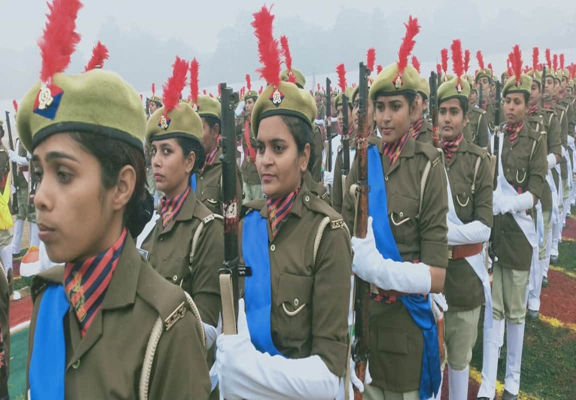 336 women recruits became part of up police passing out parade varanasi see enthusiasm in photos