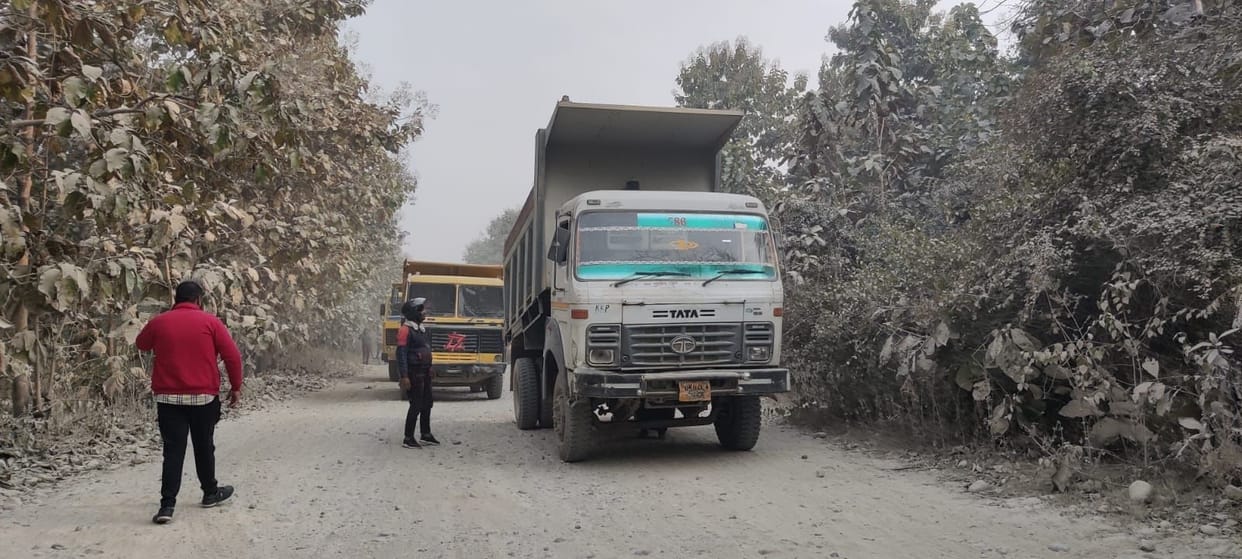 No entry for 14 Dumpers in Kosi River