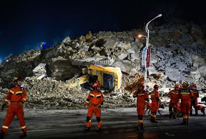 Two buses collide in Pakistan and 10 dead 40 injured