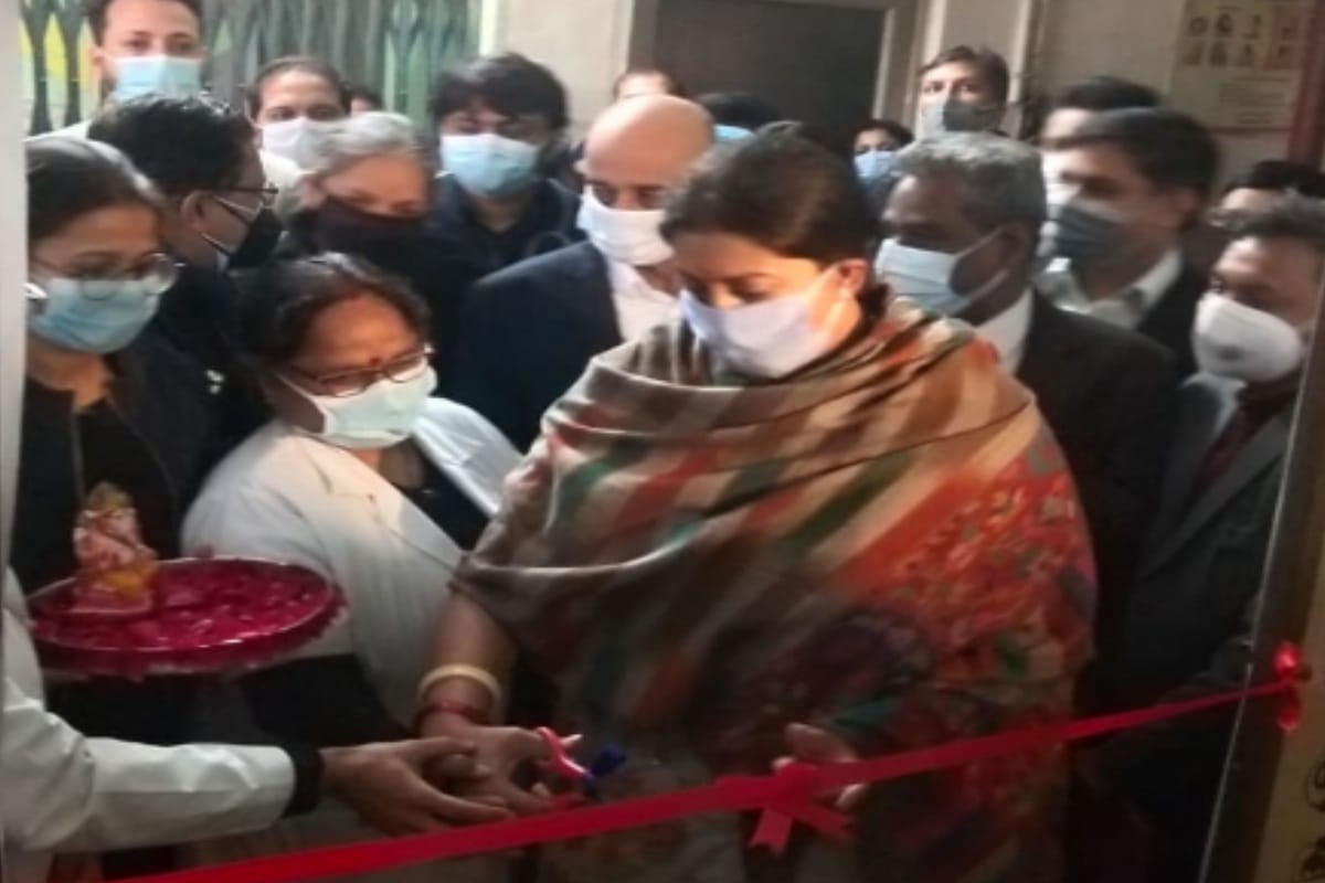 Meerut: Inauguration of PICU in the medical of Women and Child Development Minister Smriti Irani