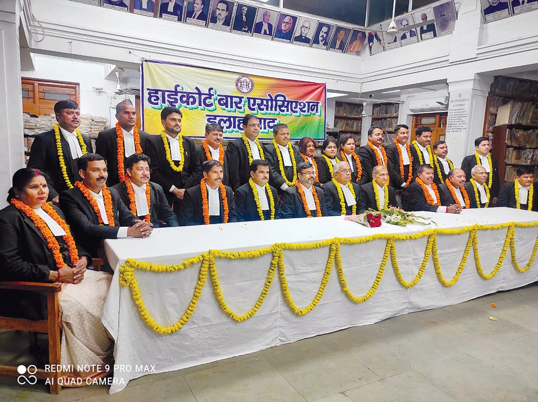 Newly elected executive of Allahabad High Court Bar Association took charge