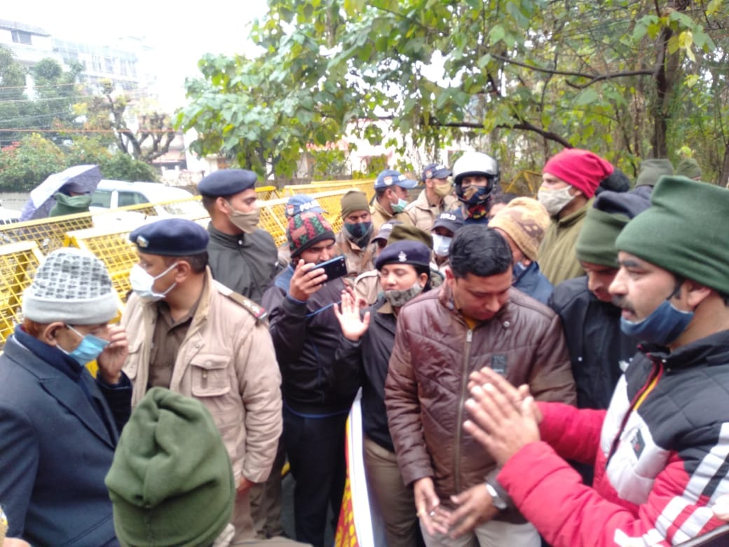 uttarakhand news: PRD jawans secretariat march today, have been sitting on dharna from one year