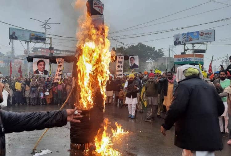 Farmers protest against PM Modi rally in Punjab